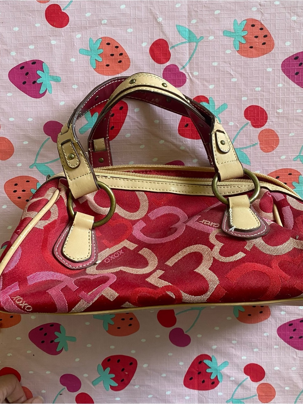 XOXO Red Heart-Print Mini Satchel with Cream Trim